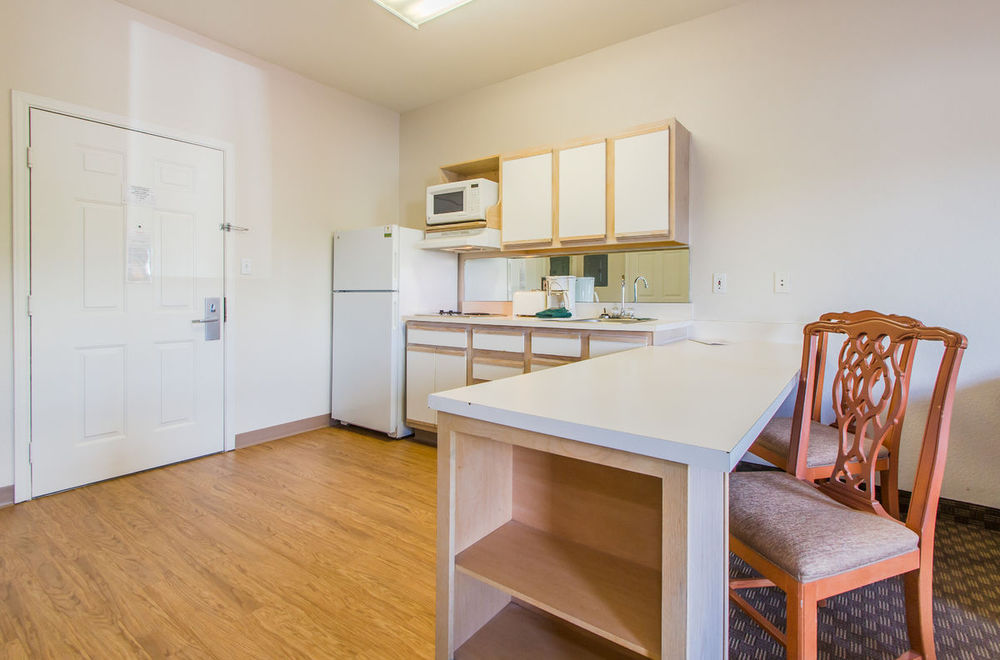 Intown Suites Extended Stay コロラドスプリングス 部屋 写真